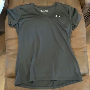 Womens under armour heat gear shirt